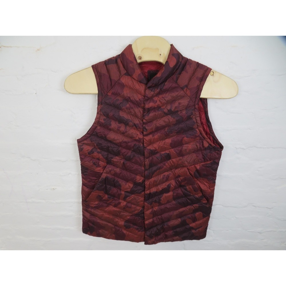 Lululemon Snap Down Vest Mens Large Red Camo Packable Nylon Lightweight Outdoor
